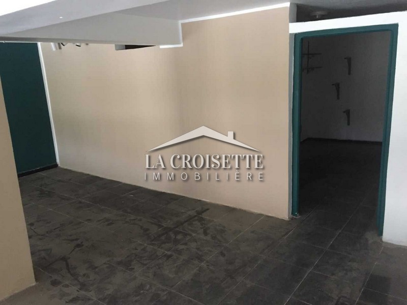 Local Commercial à Ain Zaghouan Nord